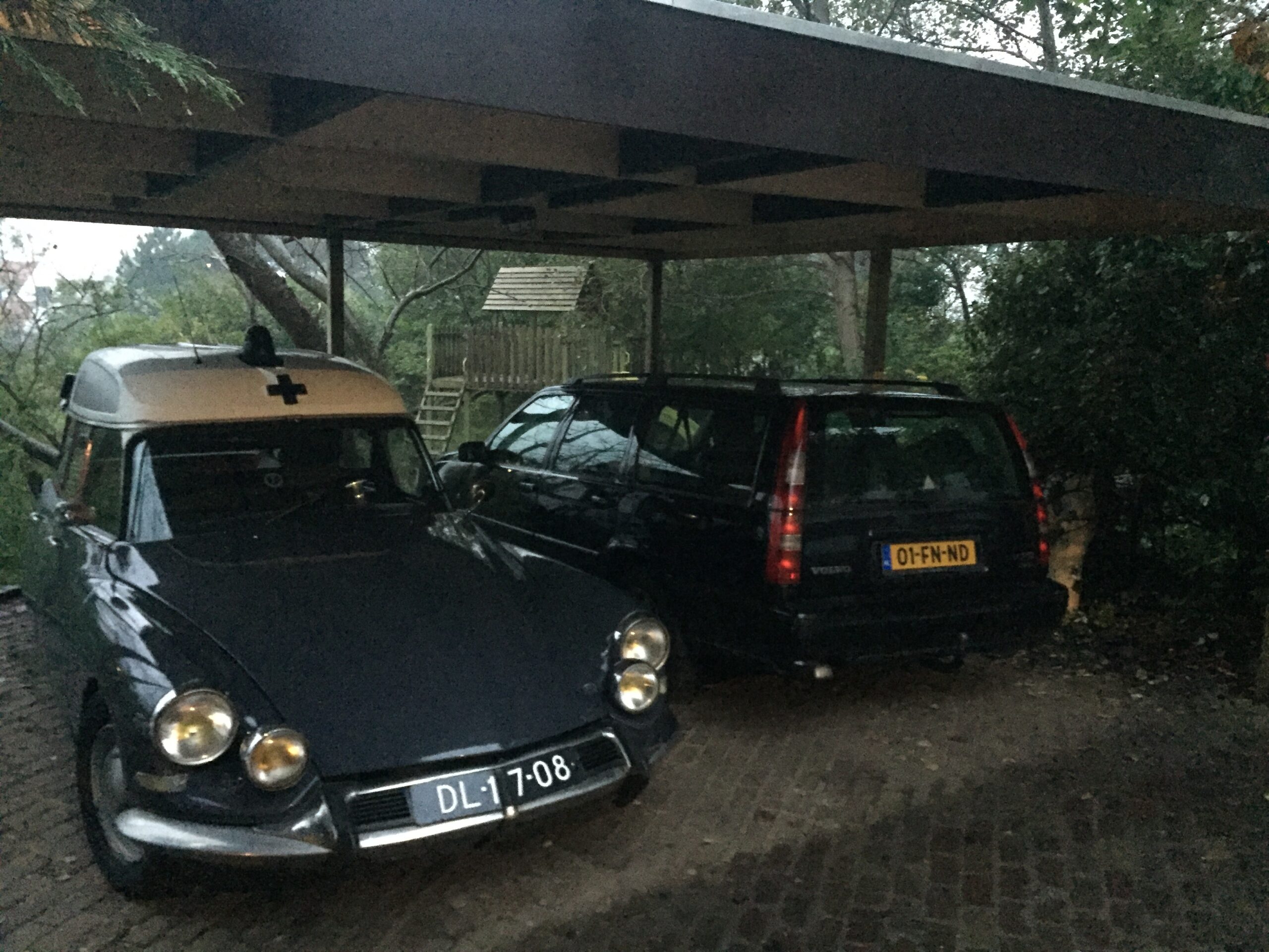 Super Rare Old Front Citroen, in Breaks, DS Ambulance 1967, from Paris - Image 6