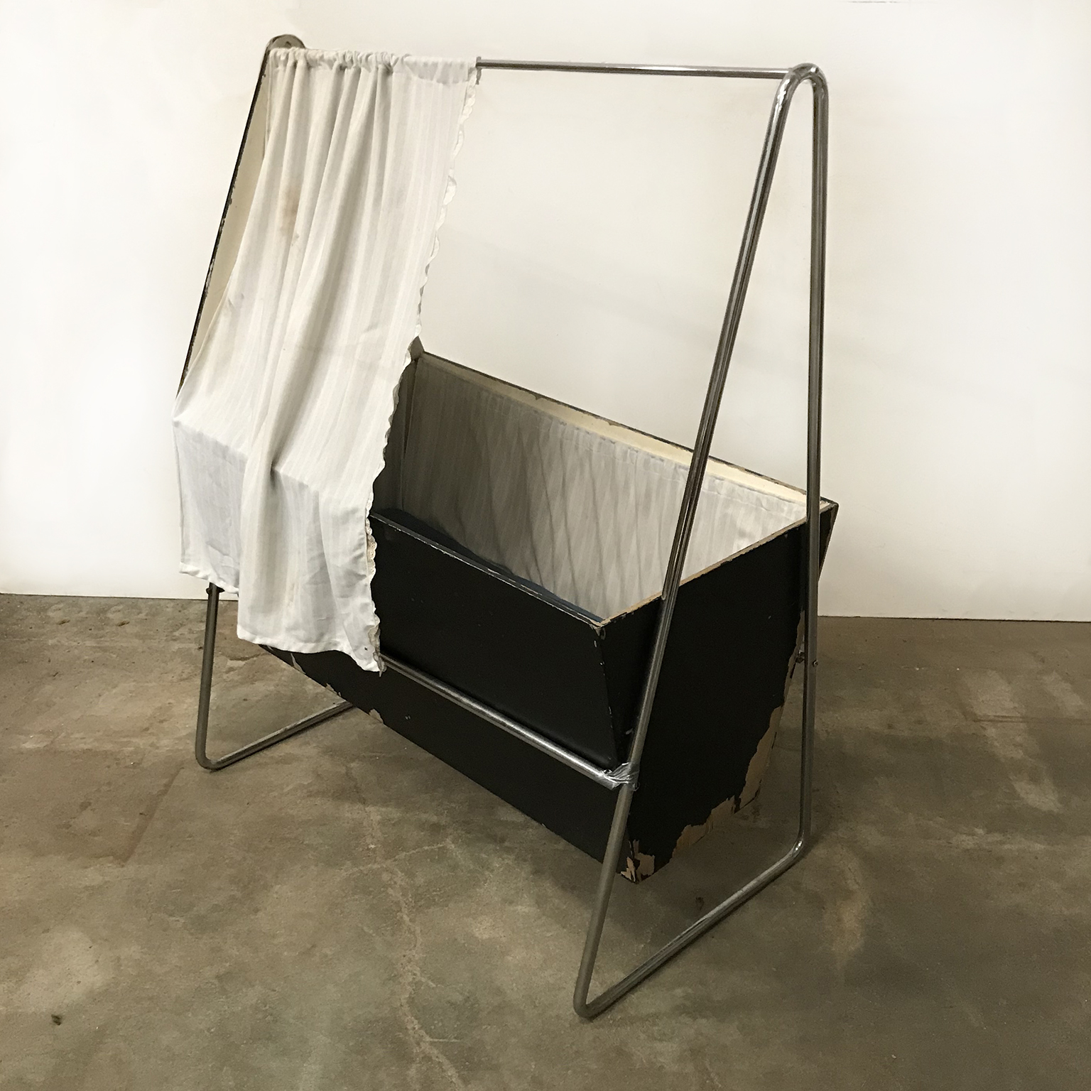 Museum Piece Unique Cradle Black Wood Chrome, circa 1930, Gispen - Image 10
