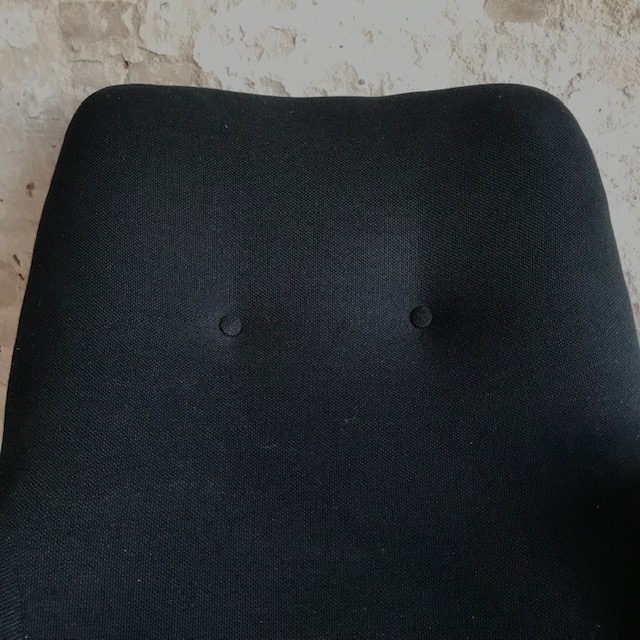 Pinguin Chair, Theo Ruth, in Black White - Image 21