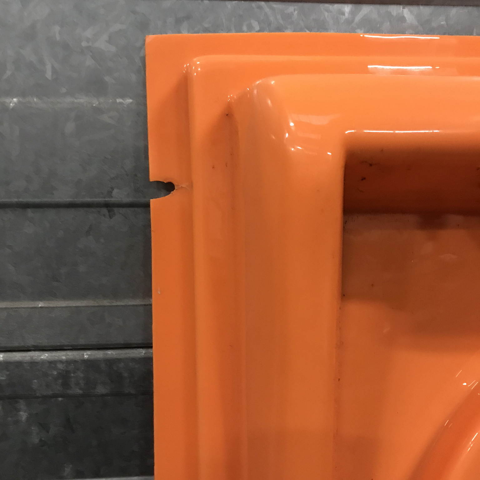 Seventies Orange Plastic Washstand - Image 13