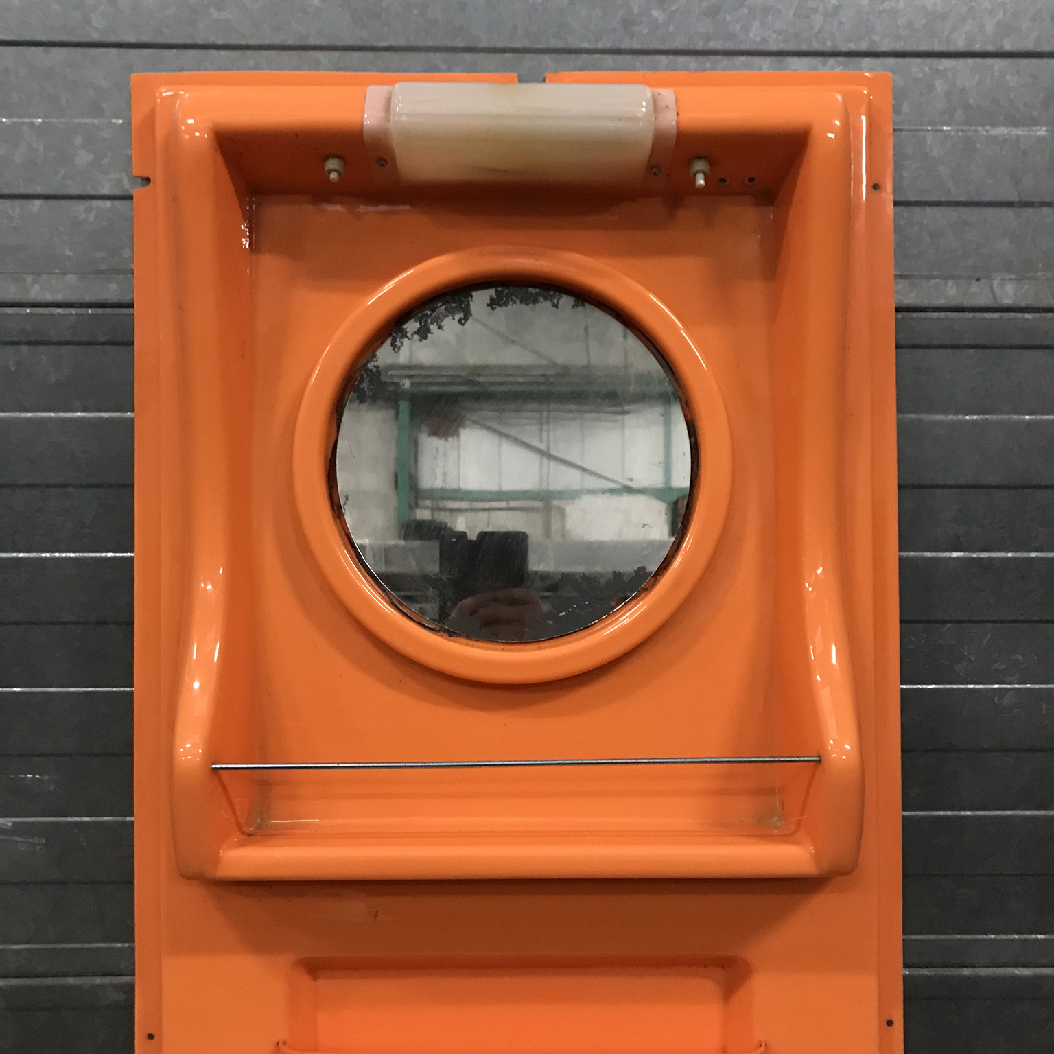 Seventies Orange Plastic Washstand - Image 7