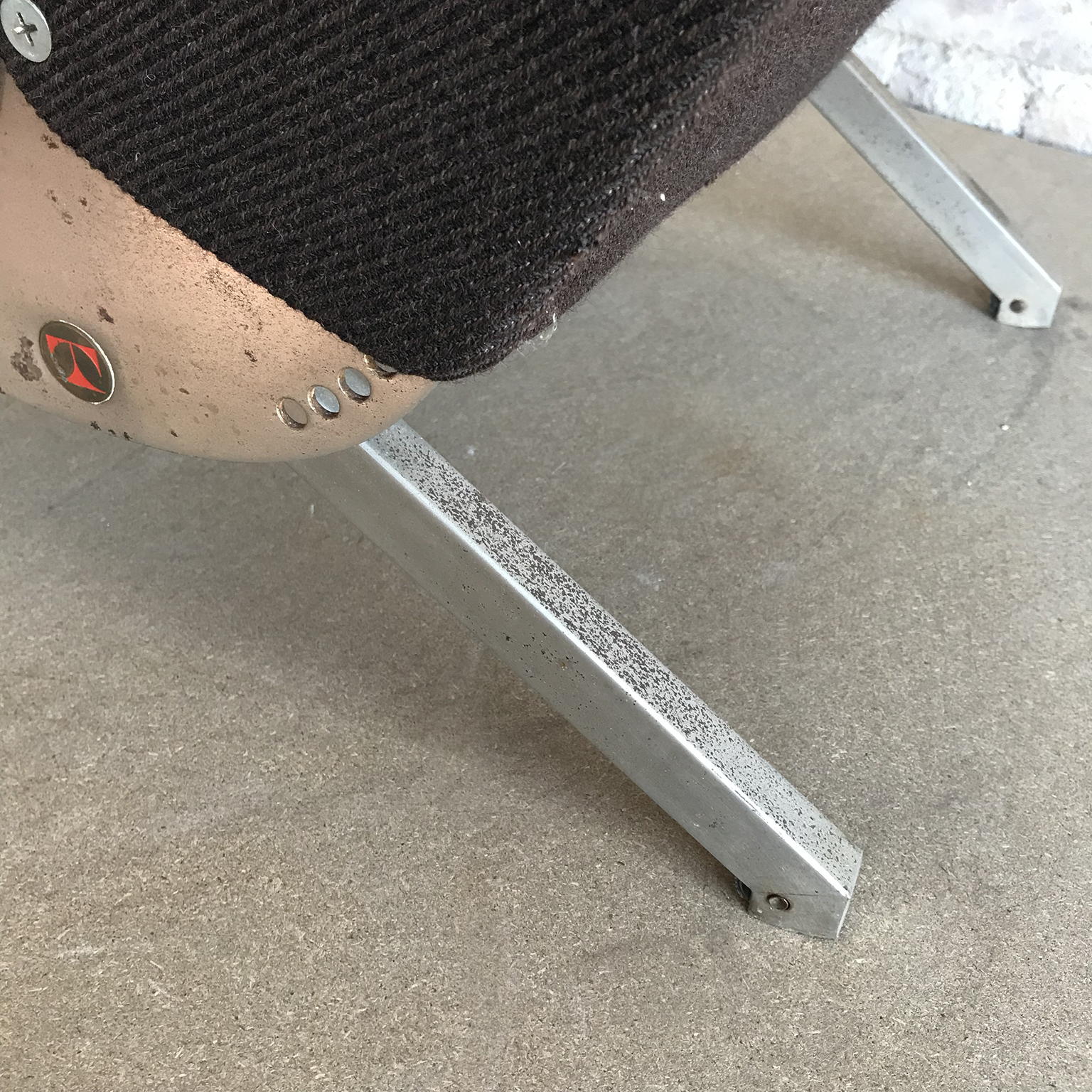 P40 Tecno Lounge Chair in original brown upholstery by Borsani - Image 9