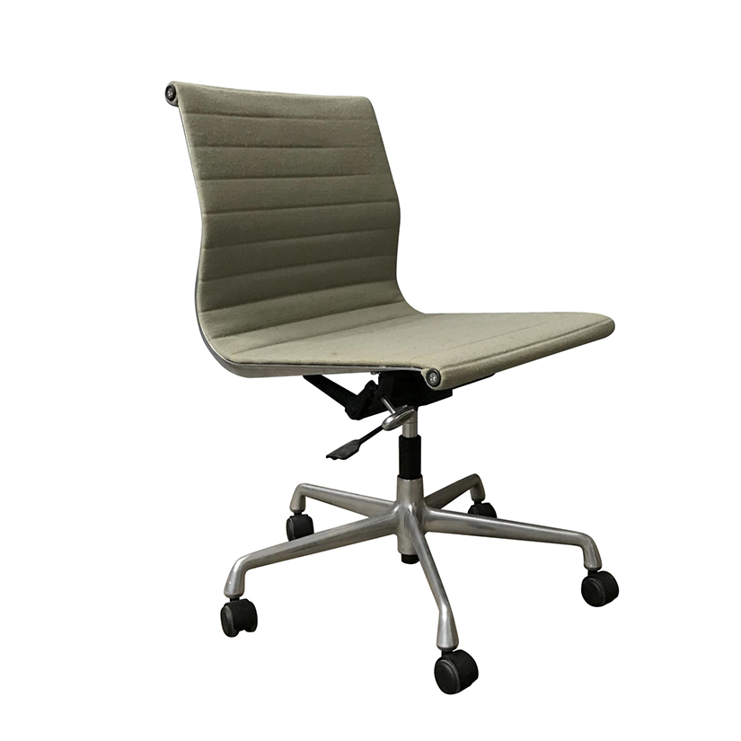 Ray and Charles Eames, Fabric, Adjust, Tilt, Office Chair 4 Wheels No Arms