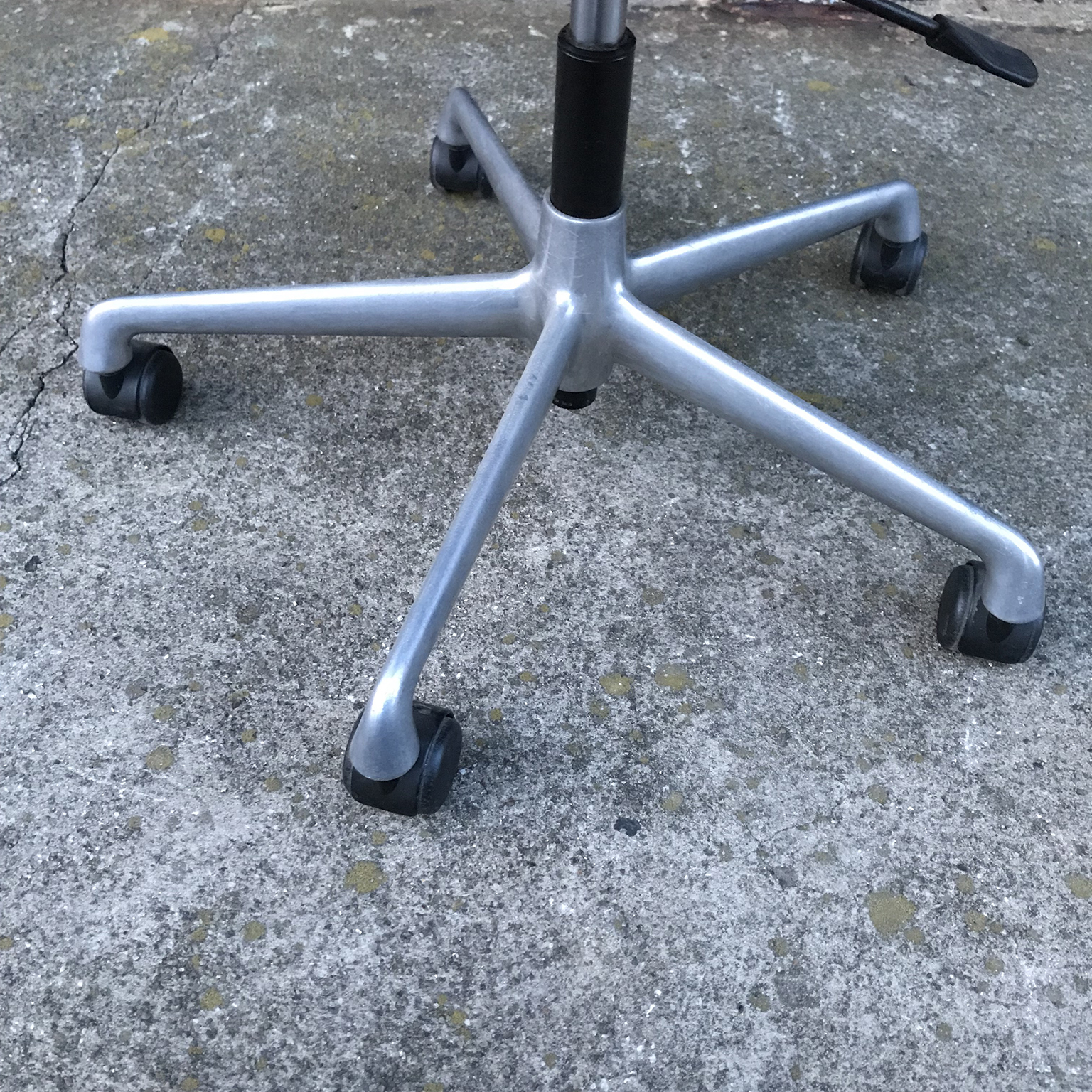 Red Adjustable Tilt Office Chair with Five Wheels, Ray & Charles Eames - Image 8