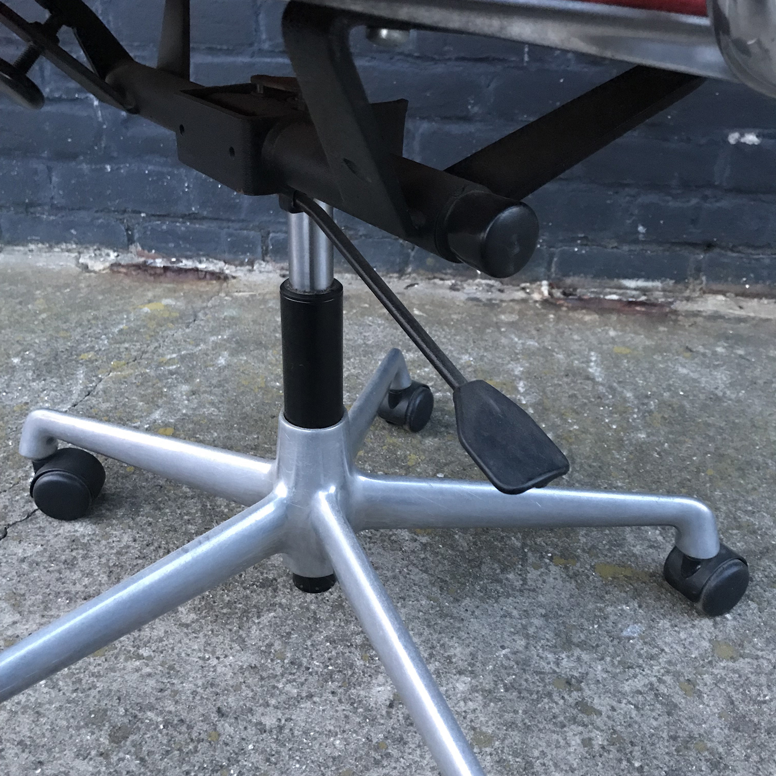 Red Adjustable Tilt Office Chair with Five Wheels, Ray & Charles Eames - Image 9