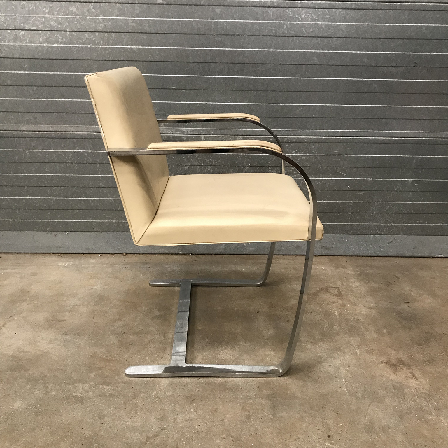1930, Ludwig Mies van der Rohe, BRNO Flat Base Chair with Cream Leather - Image 4