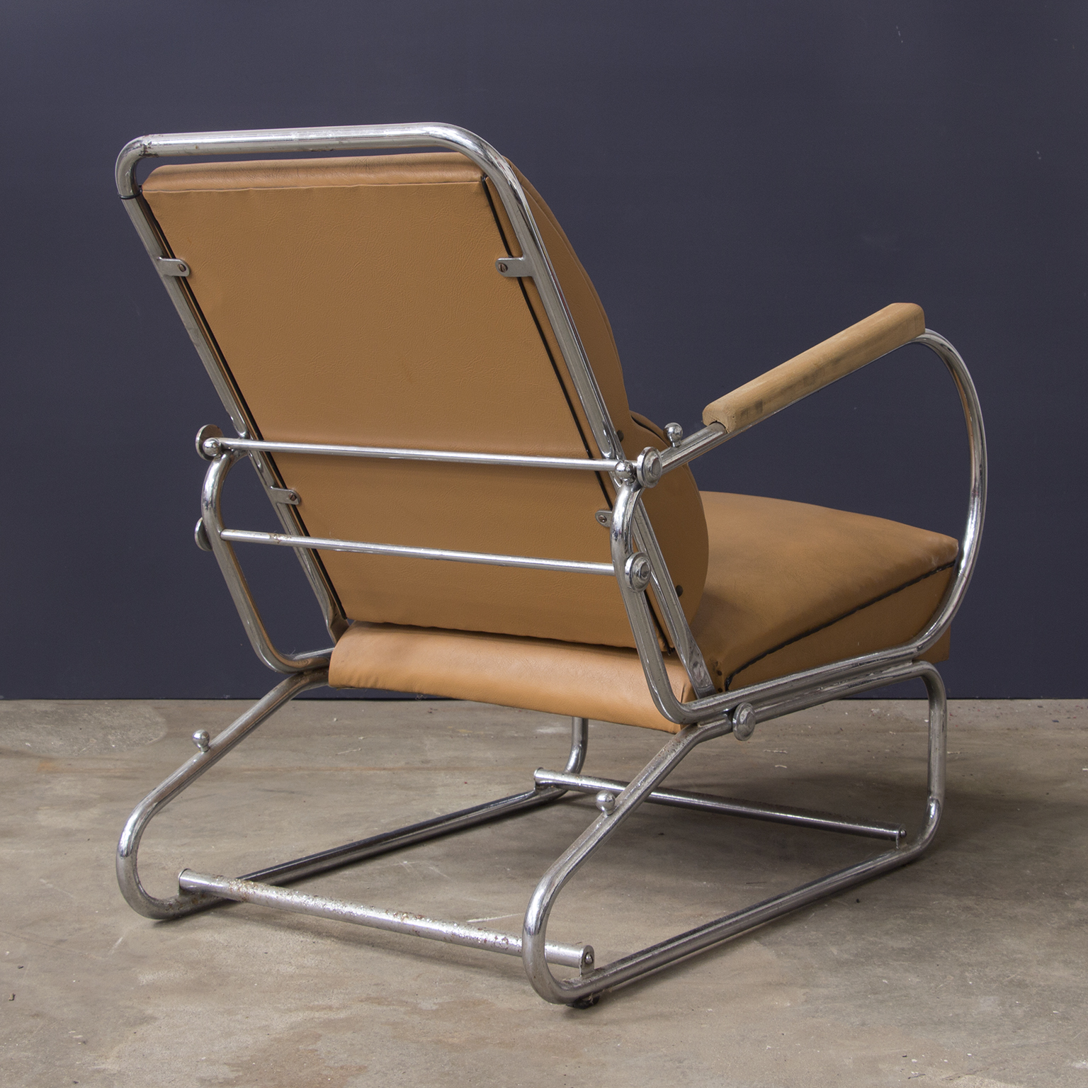 Easy Chair - Image 5