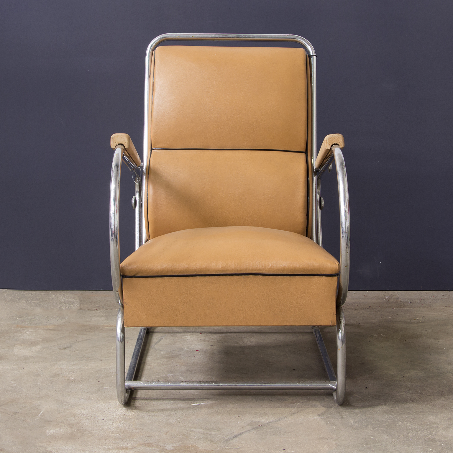 Easy Chair - Image 7
